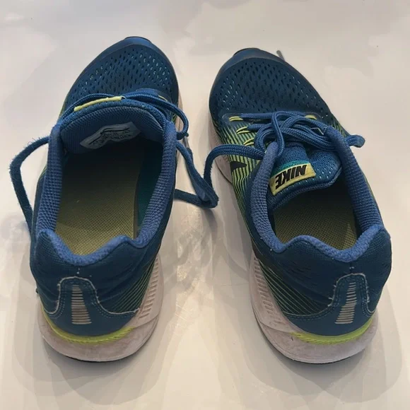 Nike Blue and Yellow Running Shoes - Picture 3 of 6